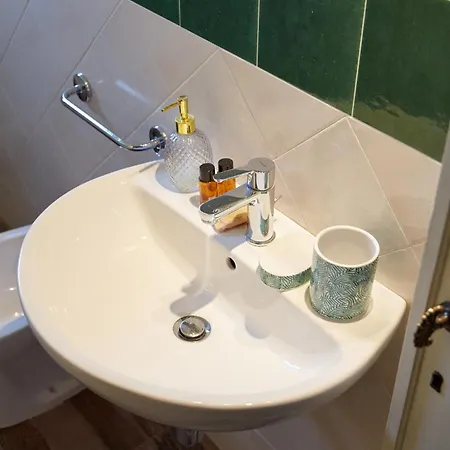 Apartment In Via Ginori In A Historical Palazzo With Elevator Florence