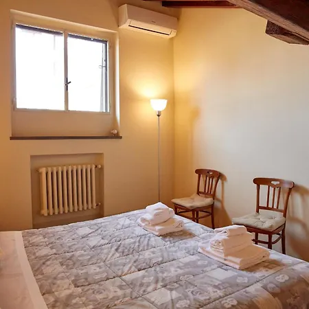 Apartment In Via Ginori In A Historical Palazzo With Elevator
