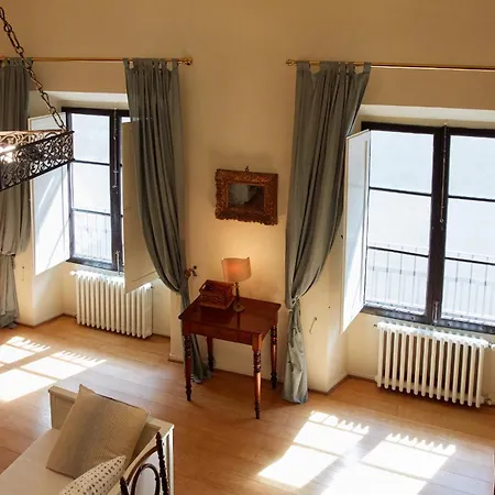 In Via Ginori In A Historical Palazzo With Elevator Apartment Florence