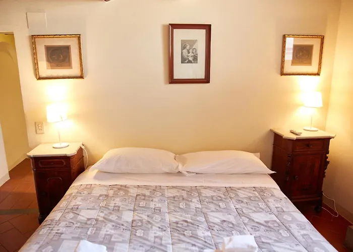 Apartment In Via Ginori In A Historical Palazzo With Elevator *