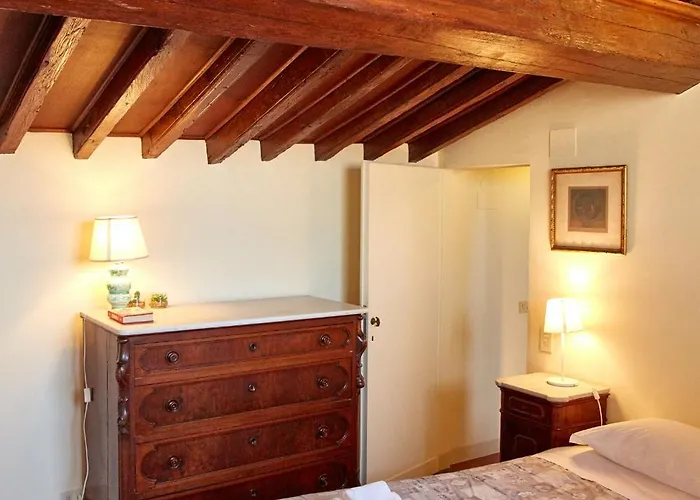 Apartment In Via Ginori In A Historical Palazzo With Elevator *