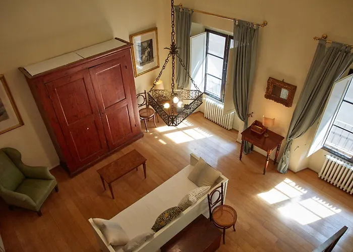 Apartment In Via Ginori In A Historical Palazzo With Elevator Florence