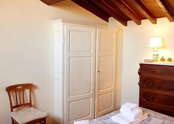 In Via Ginori In A Historical Palazzo With Elevator Apartment Florence